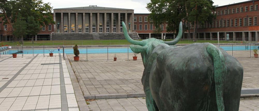 Das Haus des Sports auf dem Olympiagelände entstand 1935/36. Später war hier das Hauptquartier der Briten.