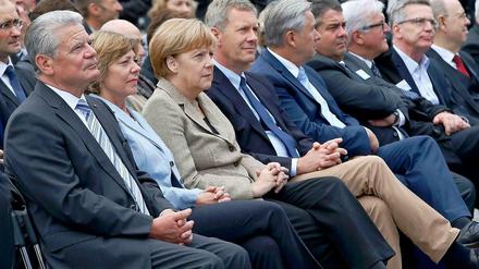 Wieder in der ersten Reihe: Ex-Bundespräsident Wulff bei der Demo gegen Antisemitismus in Berlin.
