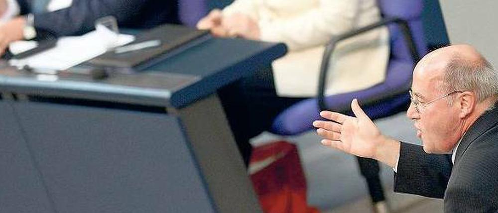 Generaldebatte. Linken-Fraktionschef Gregor Gysi schlug im Bundestag in der Aussprache über den Haushalt einen weiten Bogen – von der Lage in der Welt bis hin zur Schere zwischen Arm und Reich.