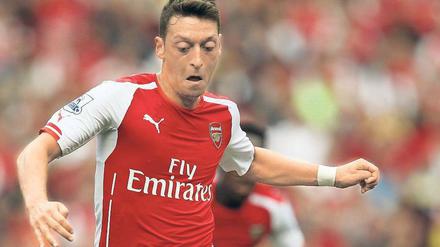 Gesucht: der elfte Mann. Mit Özil spiele Arsenal zu zehnt, giften die Kritiker.