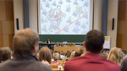 Studiierende im Hörsaal