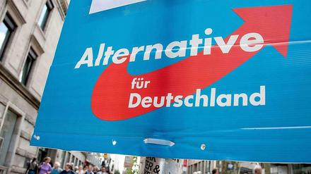 Die AfD hat Probleme mit rechten Tweets.