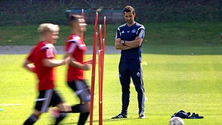 Neuer HSV-Trainer, fürs erste: Josef Zinnbauer.