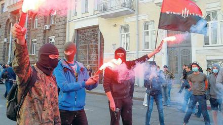Proteste in Kiew. Ukrainische Nationalisten demonstrieren vor dem Präsidentenpalast.