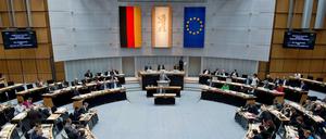 Tut sich im Berliner Abgeordnetenhaus noch etwas, bis Klaus Wowereit im Dezember sein Amt niederlegt?