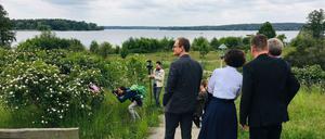Blick auf den Wannsee mit Regierungstruppe.