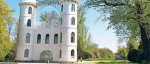 Ein Ort, der im alten Zauber steht. Das Schloss auf der Pfaueninsel, Schauplatz von Thomas Hettches Roman, der im frühen 19. Jahrhundert spielt. 