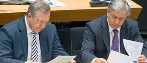 Noch regieren sie gemeinsam: Innensenator Frank Henkel (CDU) und Senatschef Klaus Wowereit (SPD).