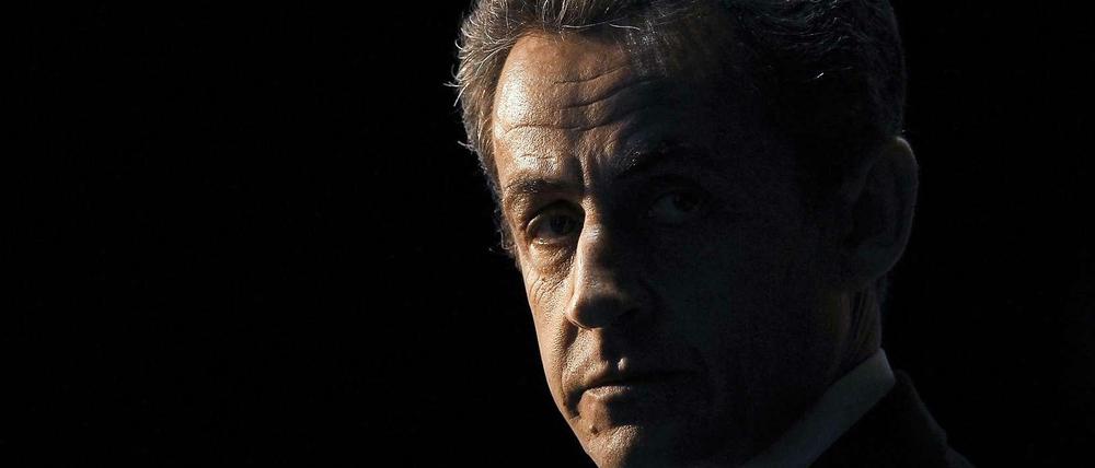 Die dunkle Seite der Macht. Nicolas Sarkozy.