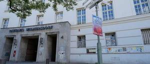 Ausgedient. Bis Jahresende will der Bezirk das Rathaus Wilmersdorf räumen, um künftig etwa zwei Millionen Euro Kosten pro Jahr zu sparen. 