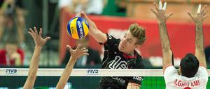 Schmetterschlag ins Halbfinale: Die deutschen Männer überzeugten in Polen mit einer starken Leistung gegen den Iran.