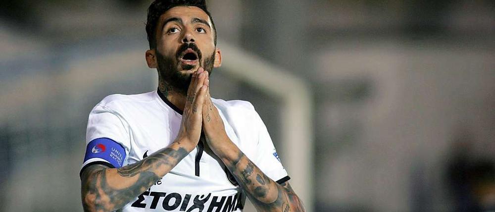 2:0, 3:0, 4:0: Salonikis Stefanos-Klaus Athanasiadis kam in 17 Minuten zum Hattrick.