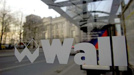Wall ist seit 30 Jahren in Berlin tätig.