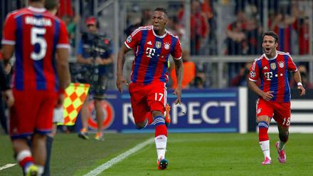 Nicht mehr zu bändigen: Jerome Boateng (Mi.).