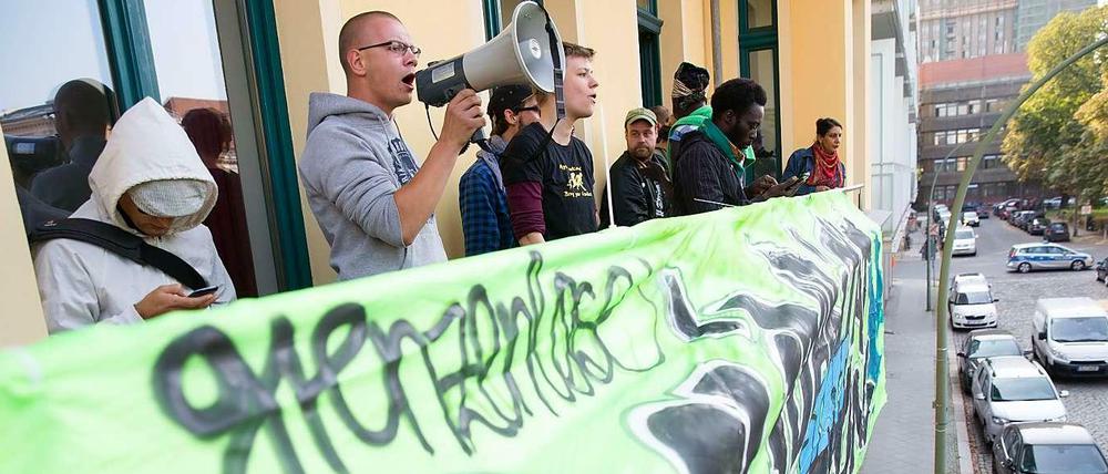 Am Mittwoch haben Flüchtlingsaktivisten die Bundesgeschäftsstelle der Grünen besetzt.