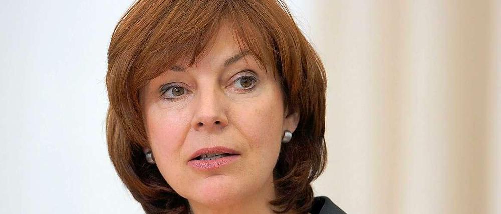 Die frühere Landtags-Fraktionschefin Kerstin Kaiser hat ihre Partei aufgefordert, als Konsequenz aus der Wahlniederlage nach fünf Jahren Rot-Rot Ministeramt und Parteivorsitz künftig zu trennen. 