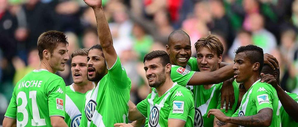 Matchwinner: Ricardo Rodriguez (3. v.l.) traf doppelt. 