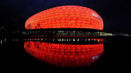 Lieber ein ganzes Turnier im eigenen Land als zwei Halbfinals und ein Endspiel in München, so das Motto des DFB.