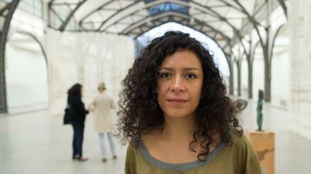 Die Künstlerin Mariana Castillo Deball im Hamburger Bahnhof.