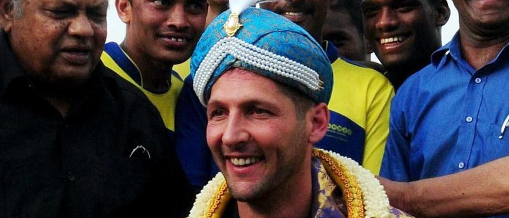 Na, wer erkennt den Mann unter dem Turban?