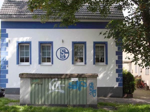 Das Schalke-Haus der Familie Bajda in Gelsenkirchen.