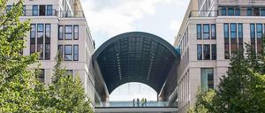 Zwischenfall zwei Tage nach der Eröffnung: Die "Mall of Berlin" am Leipziger Platz. 