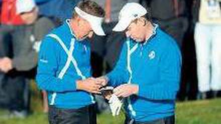 Fehleranalyse. Poulter (l). und Gallacher erwischten für Europa einen Fehlstart.