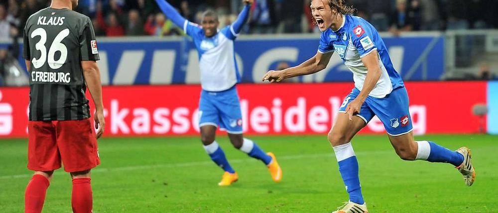 Punkt gerettet. Hoffenheims Jannik Vestergaard (re.) jubelt über das Tor zum 3:3.