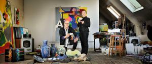 Klaus Killisch und Sabine Herrmann in Wilfriede Maaß' Keramikwerkstatt.