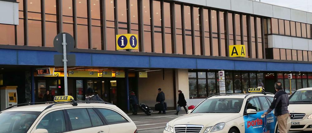 Das Terminal am Flughafen Schönefeld.