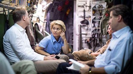 Wird für die Pannenserie bei der Bundeswehr verantwortlich gemacht. Bundesverteidigungsministerin Ursula von der Leyen.