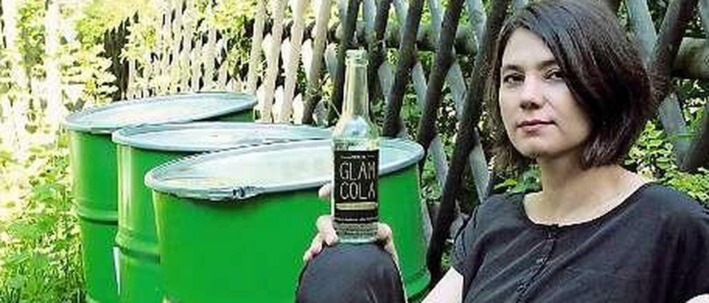 Auf eine Glam Cola mit Nermin Çelik.