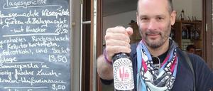 Jan Mihm und seine Shukran Cola.