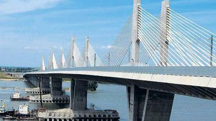 Von Bulgarien nach Rumänien. „Neues Europa“ heißt die 2013 eröffnete Brücke. 