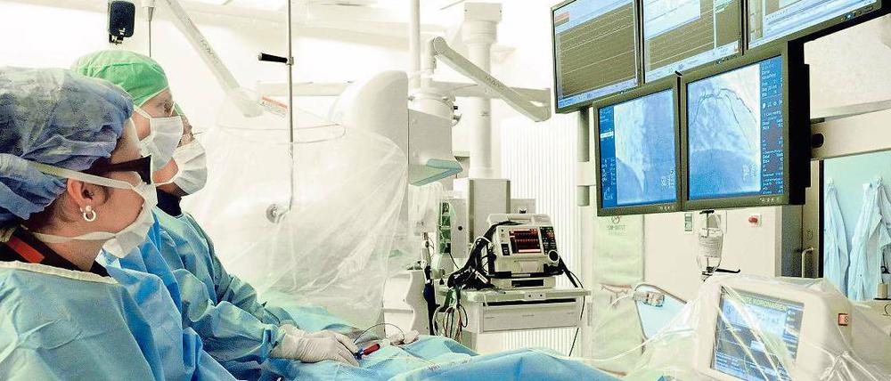 Unter Beobachtung. Den Krankenkassen zufolge sind viele Abrechnungen in Kliniken falsch.