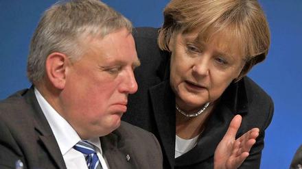 Keine Konfrontation, bitte: Karl-Josef Laumann, Chef der Christlich-Demokratischen Arbeitnehmerschaft, will es sich mit der Kanzlerin nicht verscherzen.