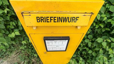 Briefe verschicken wird wieder teurer. Ab Januar kostet das Standardformat 62 Cent.