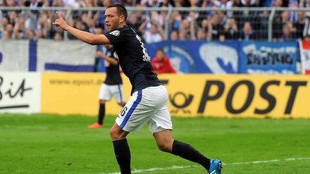 Julian Schieber muss gegen Stuttgart passen.