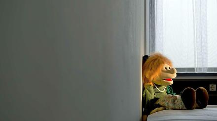 In Deutschland starben 2013 insgesamt 153 Kinder durch Misshandlungen.