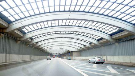 Überdimensioniert? Lärmschutztunnel in Köln.