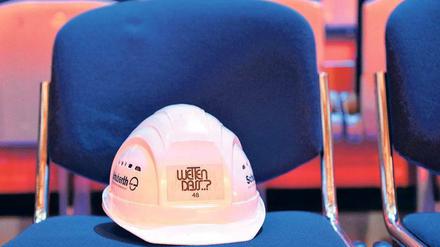 In Erfurt bereitet man sich auf die aktuelle „Wetten, dass..?“-Ausgabe vor, in Mainz auf das Ende der Show, die früher regelmäßig über zehn Millionen Zuschauer erreichte. Foto: dpa