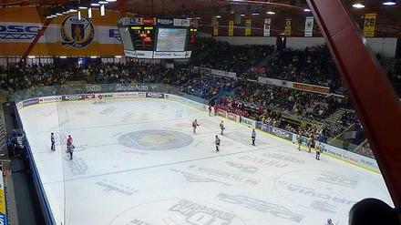 Wo es noch nach Eishockey riecht. Die Eishalle von Zlin.
