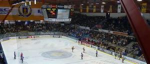 Wo es noch nach Eishockey riecht. Die Eishalle von Zlin.