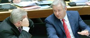 Klaus Wowereit (r.) und Frank Henkel im Berliner Abgeordnetenhaus.