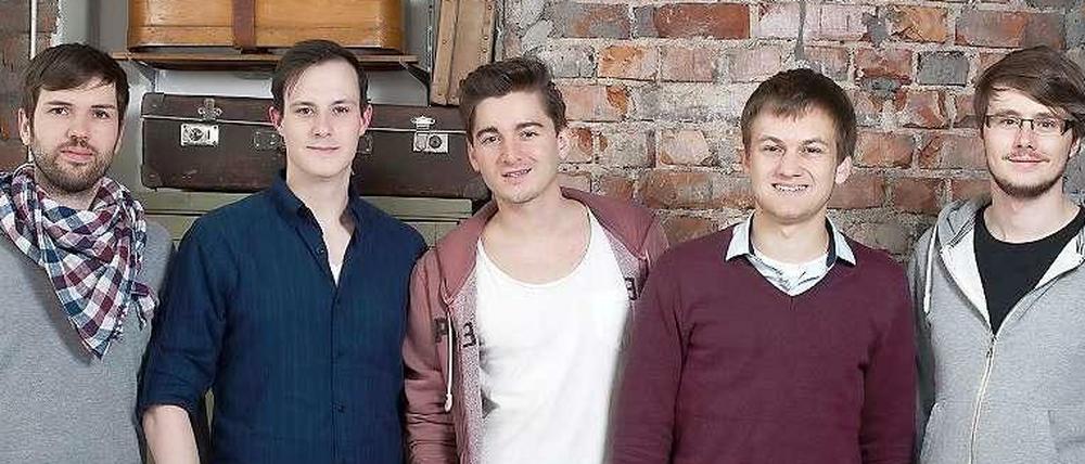 Das Gründer-Team von Pfeffermind Games (von links): Daniel Finck, Jacob Beutler, Philipp Reinartz, Sebastian Zillessen und Tarek Hohberg.