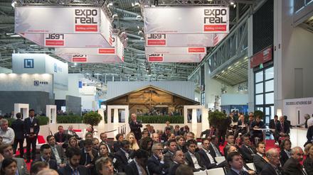 Der deutsche Wohnungsmarkt boomt, aber wie lange noch? Das fragten sich auch Branchenexperten auf der diesjährigen Immobilienmesse Expo Real in München.