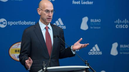 Wohin zuerst? Mit dieser Frage beschäftigt sich NBA-Commissioner Adam Silver. Das internationale Interesse an der Basketball-Liga ist riesengroß. 