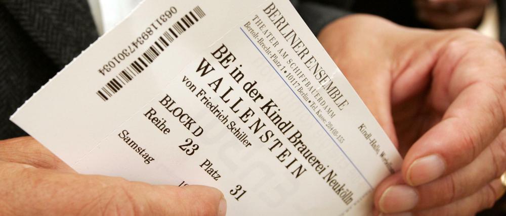 Eintrittskarte für das Berliner Ensemble.