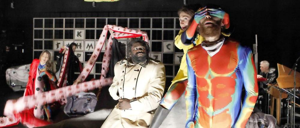 Haltloses Hipster-Theater? Szene aus "Orpheus in der Oberwelt".
