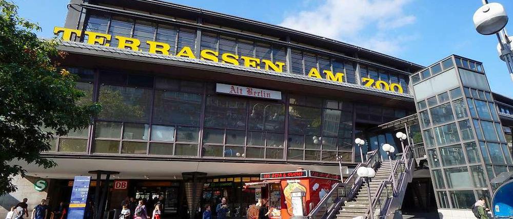 Es geht aufwärts. Seit Jahren wird über den Umbau des Bahnhofs Zoo spekuliert, nun läuft er. In die einstigen „Terrassen am Zoo“ zieht McDonald’s.